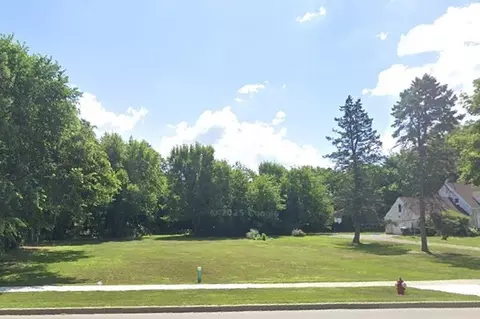 717 S Arlington Heights Rd, Arlington Heights, IL 60005