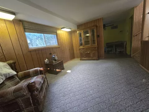 Living - 14431 Tripp Ave, Midlothian, IL 60445 photo 2 of 2