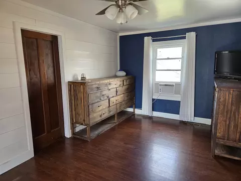 Bedroom - 16517 Plainview Dr, Markham, IL 60428 photo 6 of 7