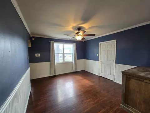 Living - 16517 Plainview Dr, Markham, IL 60428 photo 1 of 6