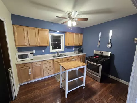 Kitchen - 16517 Plainview Dr, Markham, IL 60428 photo 1 of 3