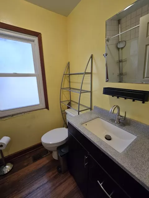 Bath - 16517 Plainview Dr, Markham, IL 60428 photo 1 of 3