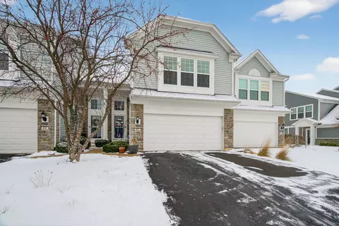 652 Hawley Dr, Oswego, IL 60543