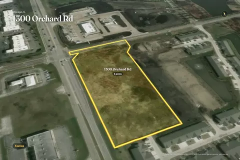 1300 Orchard Rd, Oswego, IL 60543