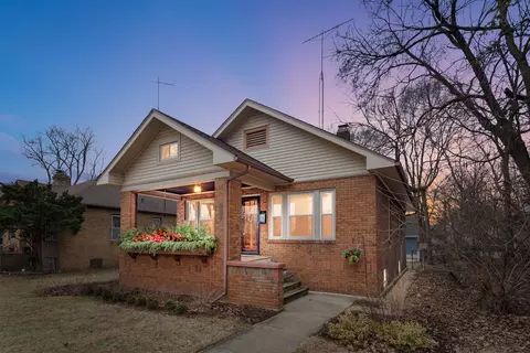 1065 S Poplar Ave, Kankakee, IL 60901