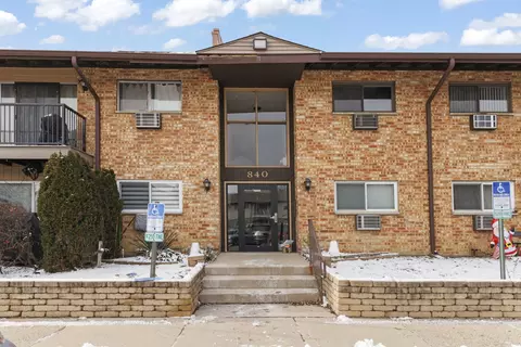 840 E Old Willow Rd #116, Prospect Heights, IL 60070