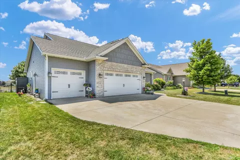 Exterior - 1121 Declaration Dr, Savoy, IL 61874 photo 5 of 18