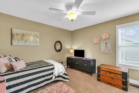 Bedroom - 1121 Declaration Dr, Savoy, IL 61874 photo 4 of 6