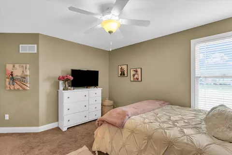 Bedroom - 1121 Declaration Dr, Savoy, IL 61874 photo 3 of 6