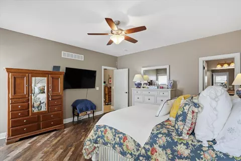 Bedroom - 1121 Declaration Dr, Savoy, IL 61874 photo 2 of 6