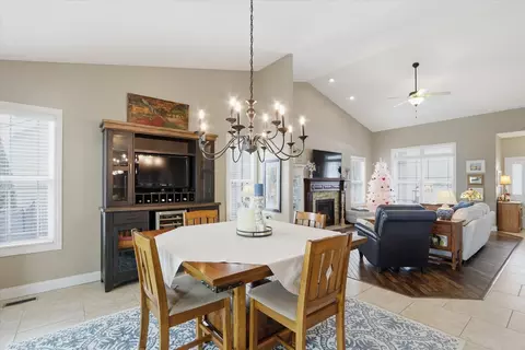 Dining - 1121 Declaration Dr, Savoy, IL 61874 photo 2 of 4