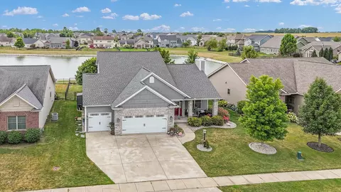 View/Area - 1121 Declaration Dr, Savoy, IL 61874 photo 4 of 10