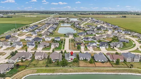 View/Area - 1121 Declaration Dr, Savoy, IL 61874 photo 2 of 10