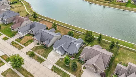 View/Area - 1121 Declaration Dr, Savoy, IL 61874 photo 6 of 10
