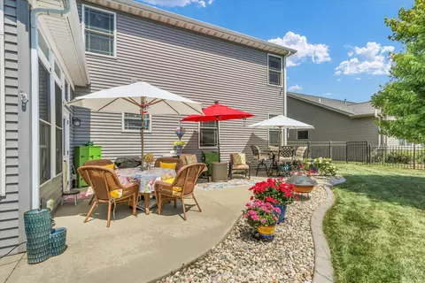Exterior - 1121 Declaration Dr, Savoy, IL 61874 photo 17 of 18