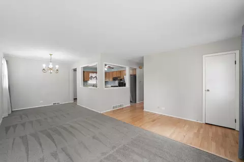 337 E Fullerton Ave, Elmhurst, IL 60126 photo 5