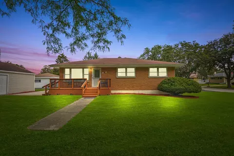 337 E Fullerton Ave, Elmhurst, IL 60126 photo 2