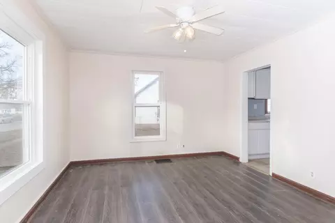 Living - 121 E James St, Forrest, IL 61741 photo 5 of 7