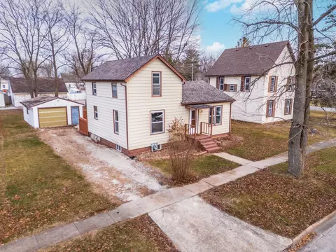 Other - 121 E James St, Forrest, IL 61741 photo 6 of 7