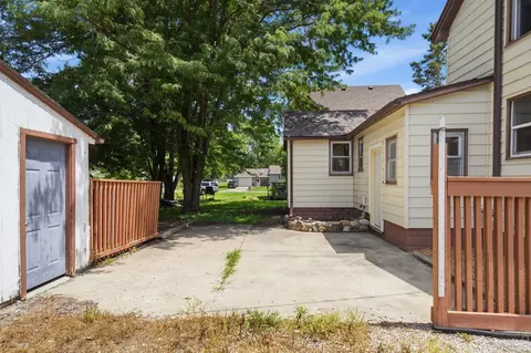 121 E James St, Forrest, IL 61741 photo 29
