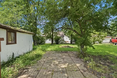 121 E James St, Forrest, IL 61741 photo 26