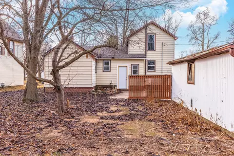 Exterior - 121 E James St, Forrest, IL 61741 photo 2 of 7