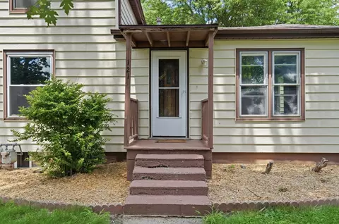 121 E James St, Forrest, IL 61741 photo 5