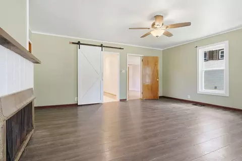 121 E James St, Forrest, IL 61741 photo 9