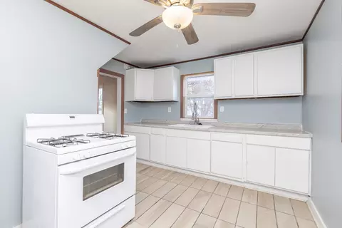 Kitchen - 121 E James St, Forrest, IL 61741 photo 2 of 2