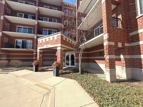 Exterior - 455 W Front St #2-208, Wheaton, IL 60187 photo 2 of 5