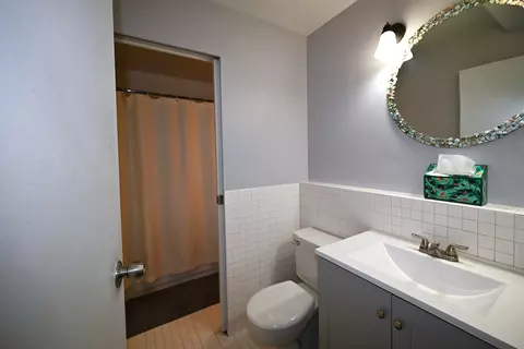 Bath - 40 E 9th St #616, Chicago, IL 60605 photo 2 of 3