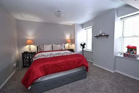 Bedroom - 40 E 9th St #616, Chicago, IL 60605 photo 1 of 4