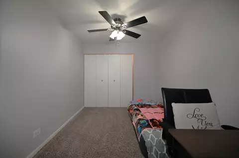 Bedroom - 40 E 9th St #616, Chicago, IL 60605 photo 3 of 4