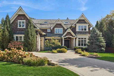415 N Adams St, Hinsdale, IL 60521