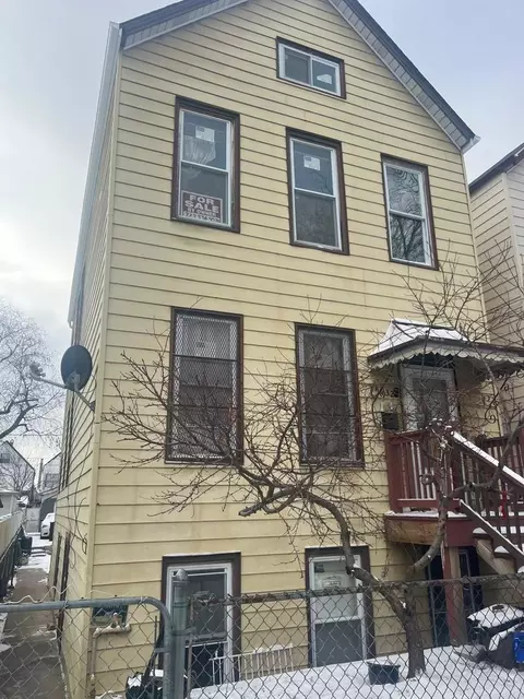 4932 S Winchester Ave, Chicago, IL 60609