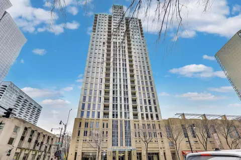 1250 S Michigan Ave #901, Chicago, IL 60605