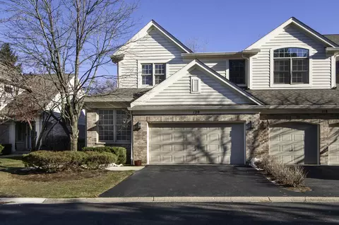 120 Fairway Dr, La Grange, IL 60525