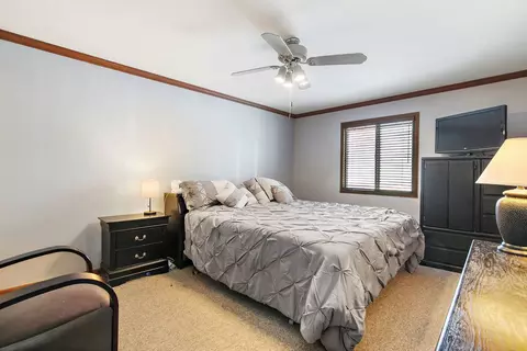 183 Brookside Dr, Elgin, IL 60123 photo 15