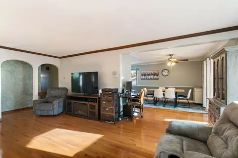 183 Brookside Dr, Elgin, IL 60123 photo 7