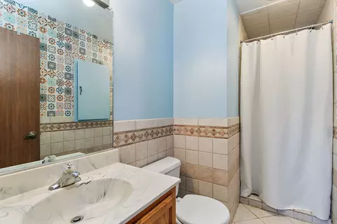 183 Brookside Dr, Elgin, IL 60123 photo 17
