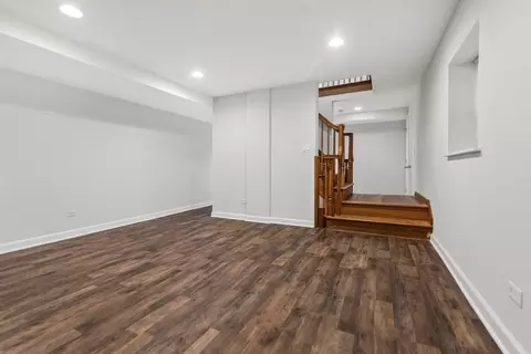Living - 1628 W Juneway Ave #1, Chicago, IL 60626 photo 9 of 9