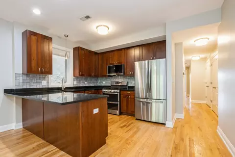 Kitchen - 21 E 26th St #3, Chicago, IL 60616 photo 1 of 3