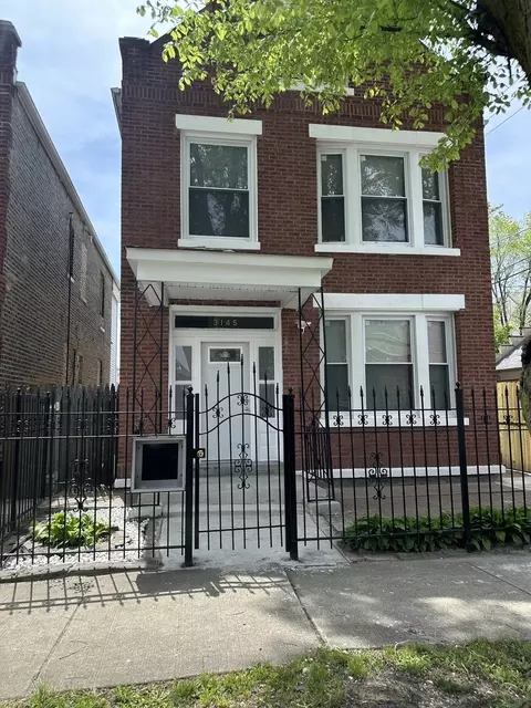 3145 W 42nd St, Chicago, IL 60632