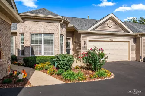 21522 Lake St Clair Dr, Crest Hill, IL 60403