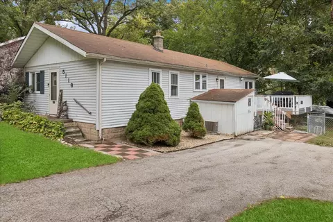 5116 Willow Dr, Wonder Lake, IL 60097