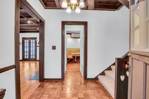 910 W Park Ave, Champaign, IL 61821 photo 11