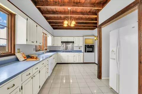 910 W Park Ave, Champaign, IL 61821 photo 38