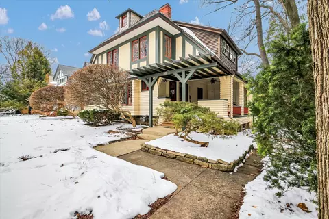 910 W Park Ave, Champaign, IL 61821 photo 5