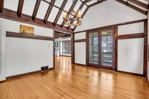 910 W Park Ave, Champaign, IL 61821 photo 25