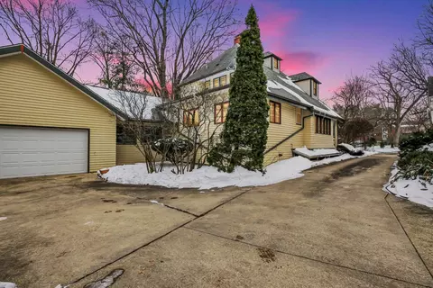 910 W Park Ave, Champaign, IL 61821 photo 71